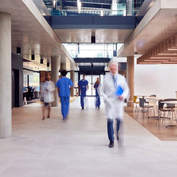 Vue intérieure d'un hopital autorisé à pratiquer la greffe de cellules souches en France.